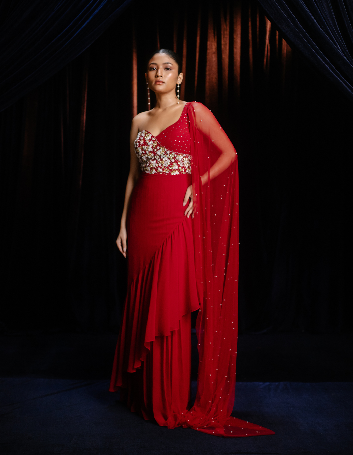 Reya Red Sweetheart Saree Gown