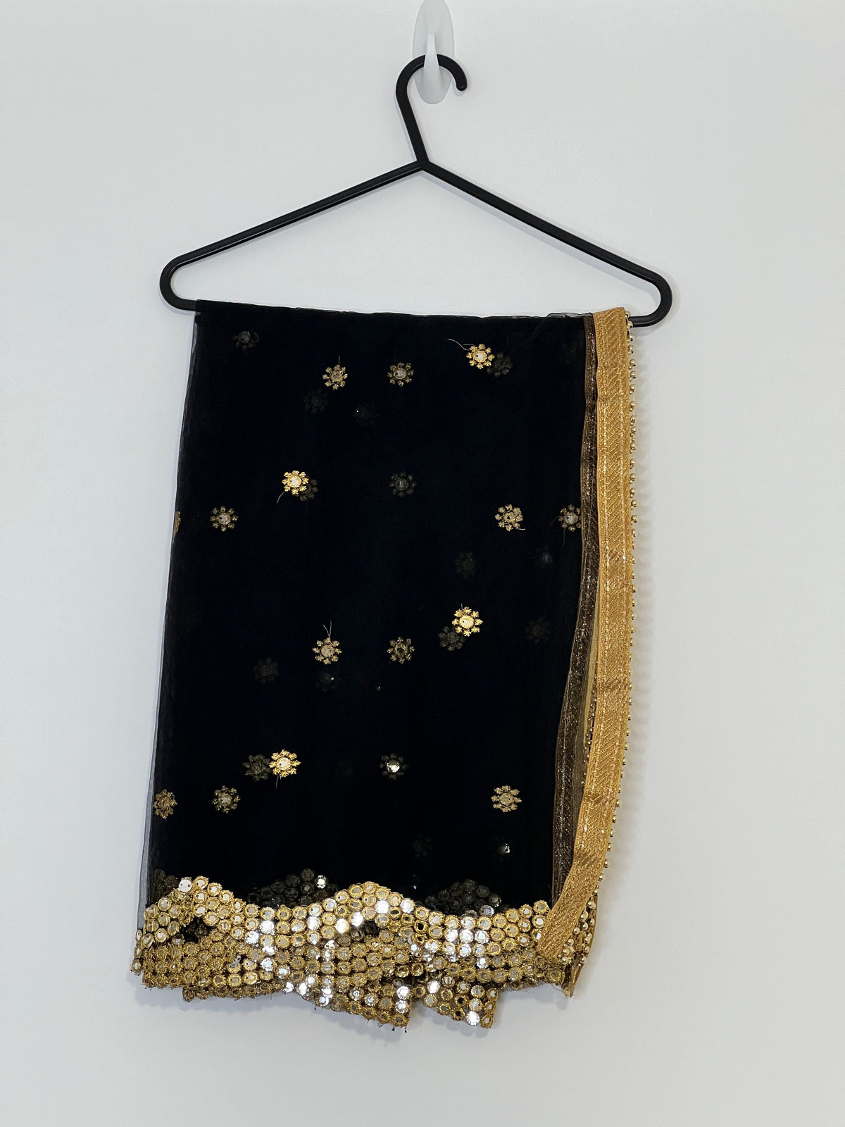 Sample Sale: Gold Boti Net Dupatta